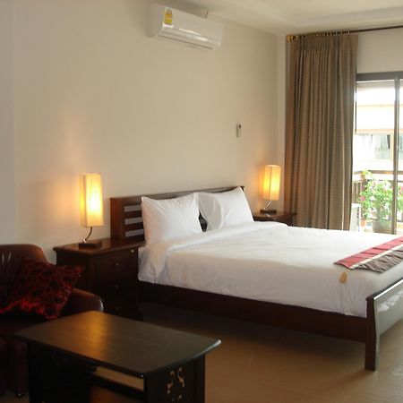 Albergue Tropicoza Patong Exterior foto