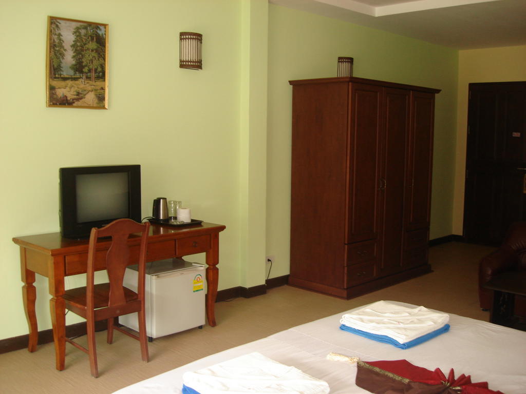 Albergue Tropicoza Patong Habitación foto