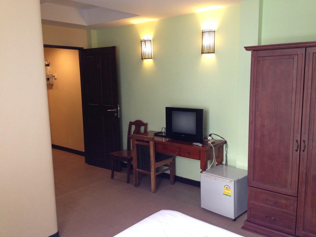 Albergue Tropicoza Patong Habitación foto
