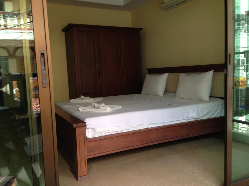 Albergue Tropicoza Patong Habitación foto