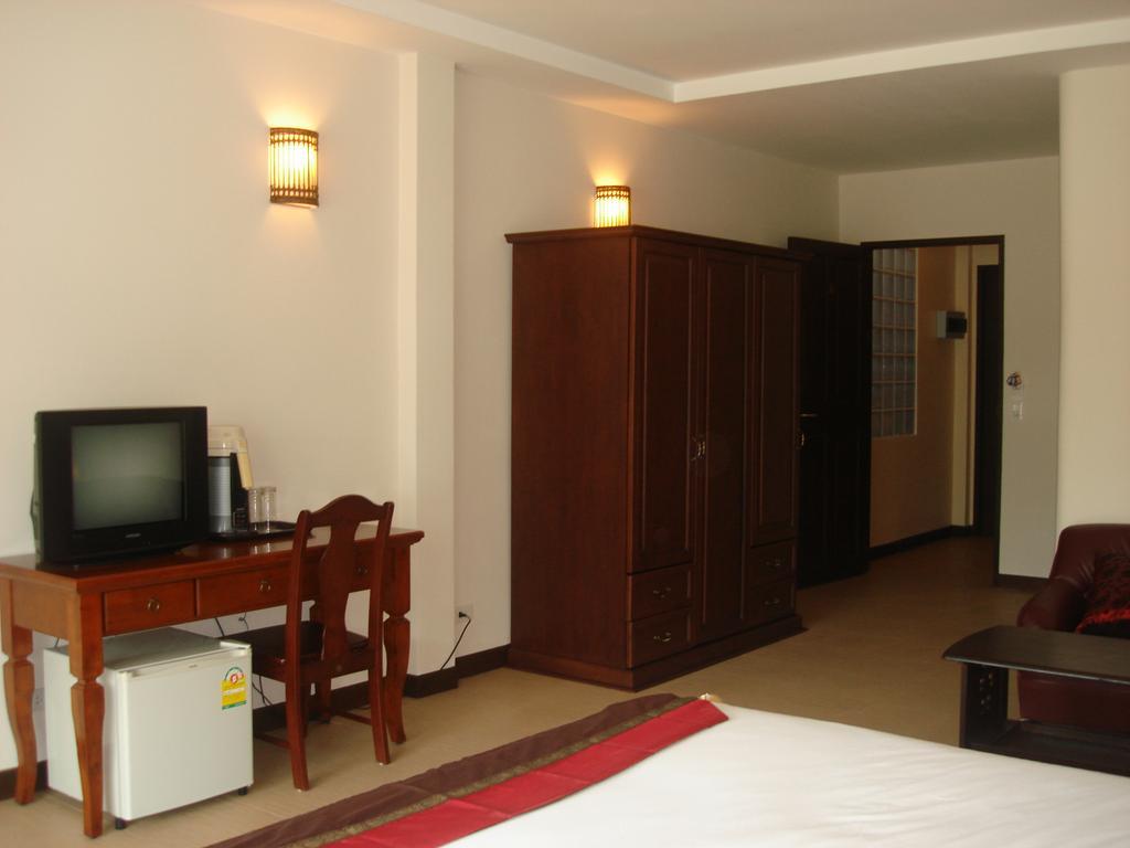 Albergue Tropicoza Patong Habitación foto