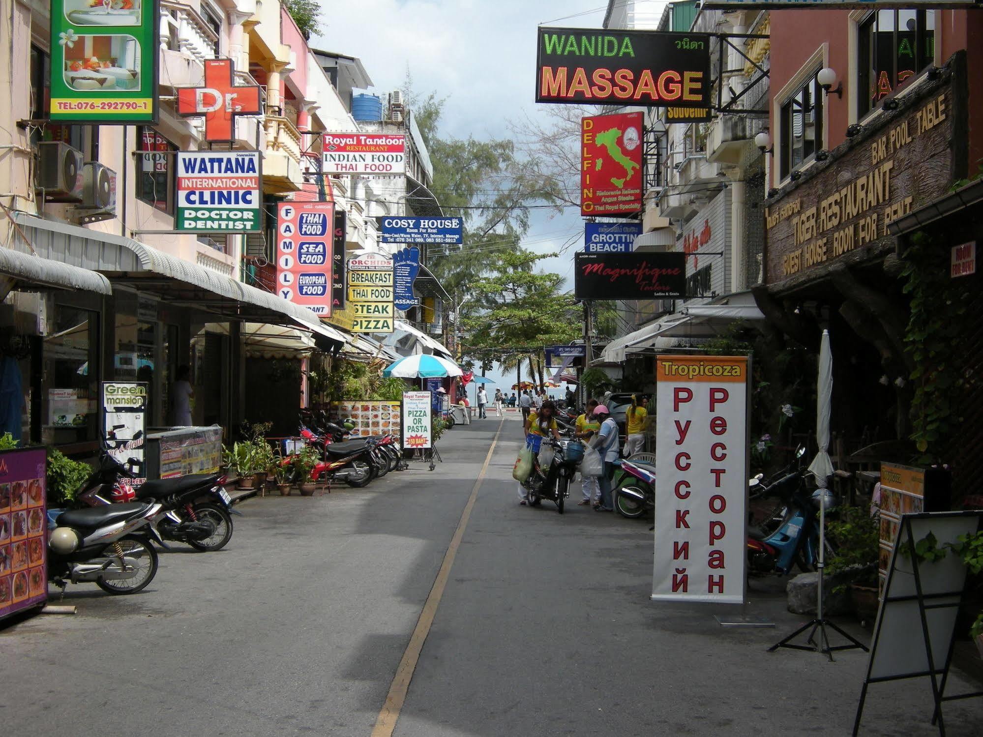 Albergue Tropicoza Patong Exterior foto